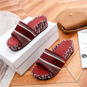AAA Replica Dior Women Fashion Thick Bottom Embroidered Slippers