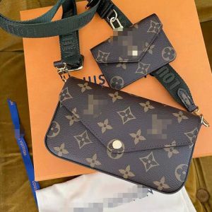 AAAA Replica 19cm Louis Vuitton Envelope Three-In-One Wide Shoulder Strap Messenger Bag
