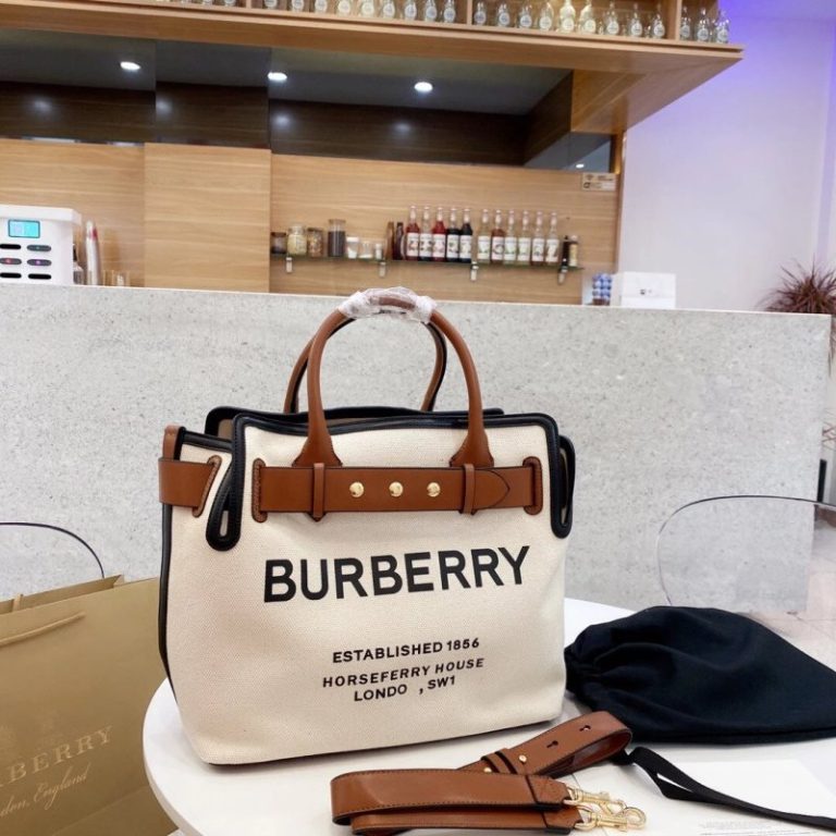 AAAA Replica Burberry Large Canvas Bag