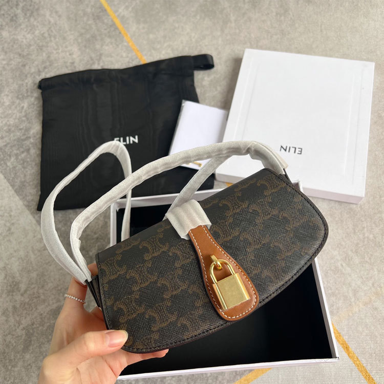 AAAA Replica Celine Saddle Lock Bag