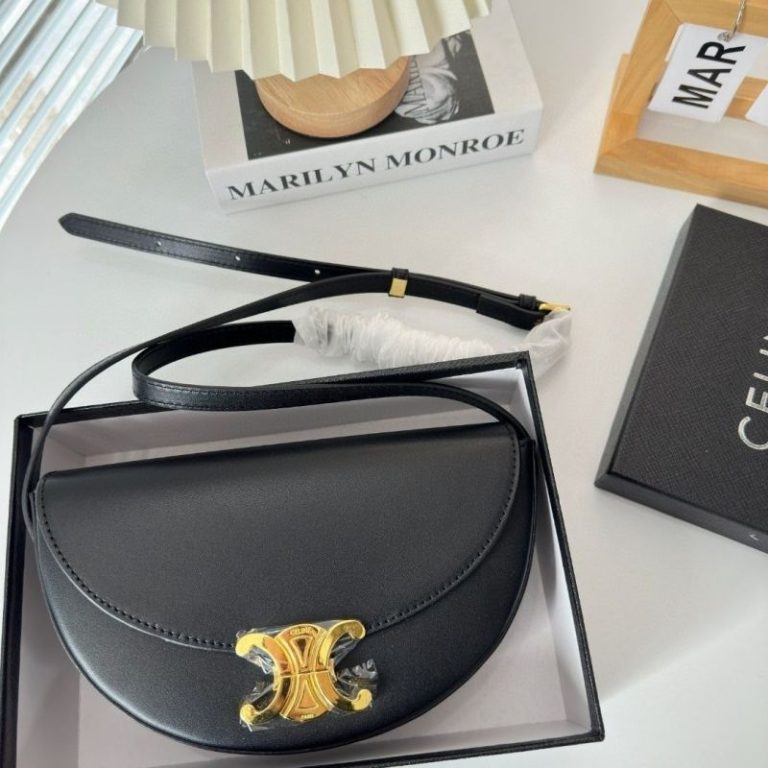 AAAA Replica Celine Simple Flap Shoulder Bag