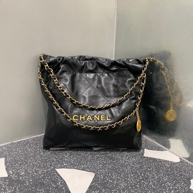 AAAA Replica Chanel 22 Bag Oil Wax Leather Chain Underarm Bag