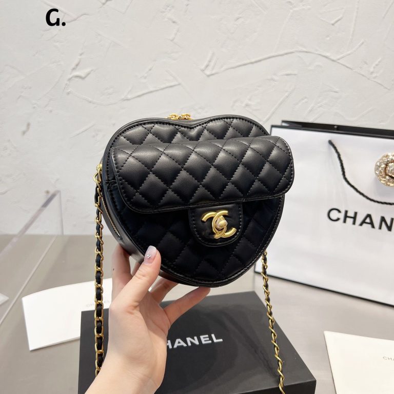 AAAA Replica Chanel Fashion Heart Chain Bag