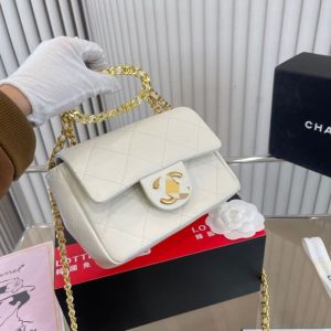 AAAA Replica Chanel Fashion Metal Chain Shoulder Bag