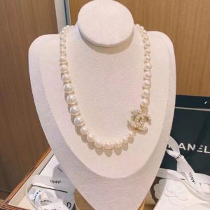 AAAA Replica Chanel Fashion Pearl Necklace