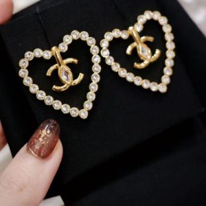 AAAA Replica Chanel Fashion Rhinestone Cutout Heart Earrings