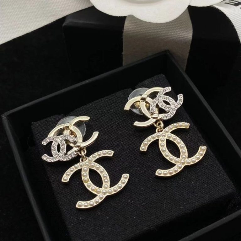 AAAA Replica Chanel Fashion Rhinestone Earrings