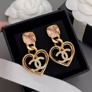 AAAA Replica Chanel Fashion Rhinestone Heart Stud Earrings