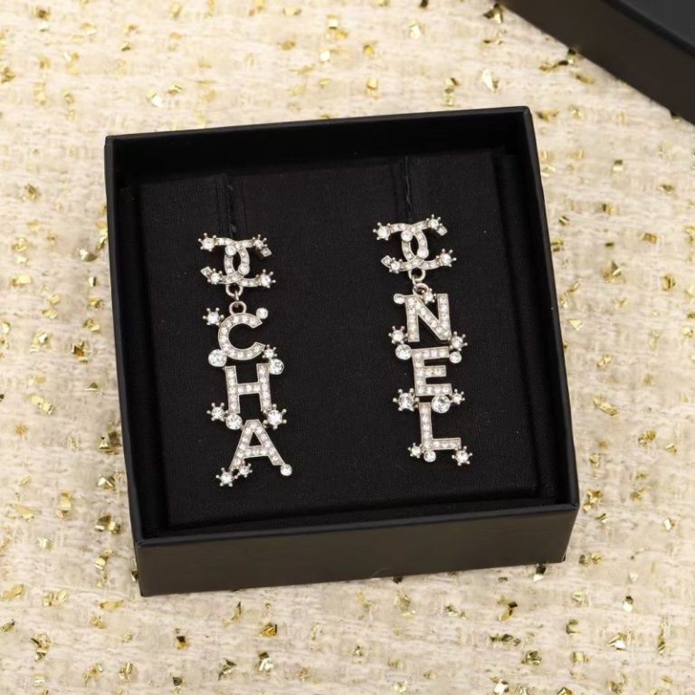 AAAA Replica Chanel Fashion Rhinestone Letter Earrings