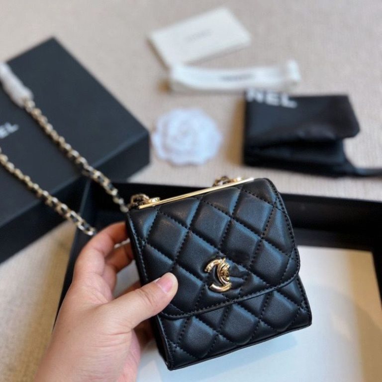 AAAA Replica Chanel Fashion Solid Color Messenger Bag