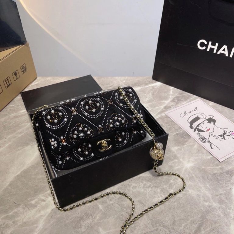AAAA Replica Chanel Pearl-Embellished Shoulder Bag