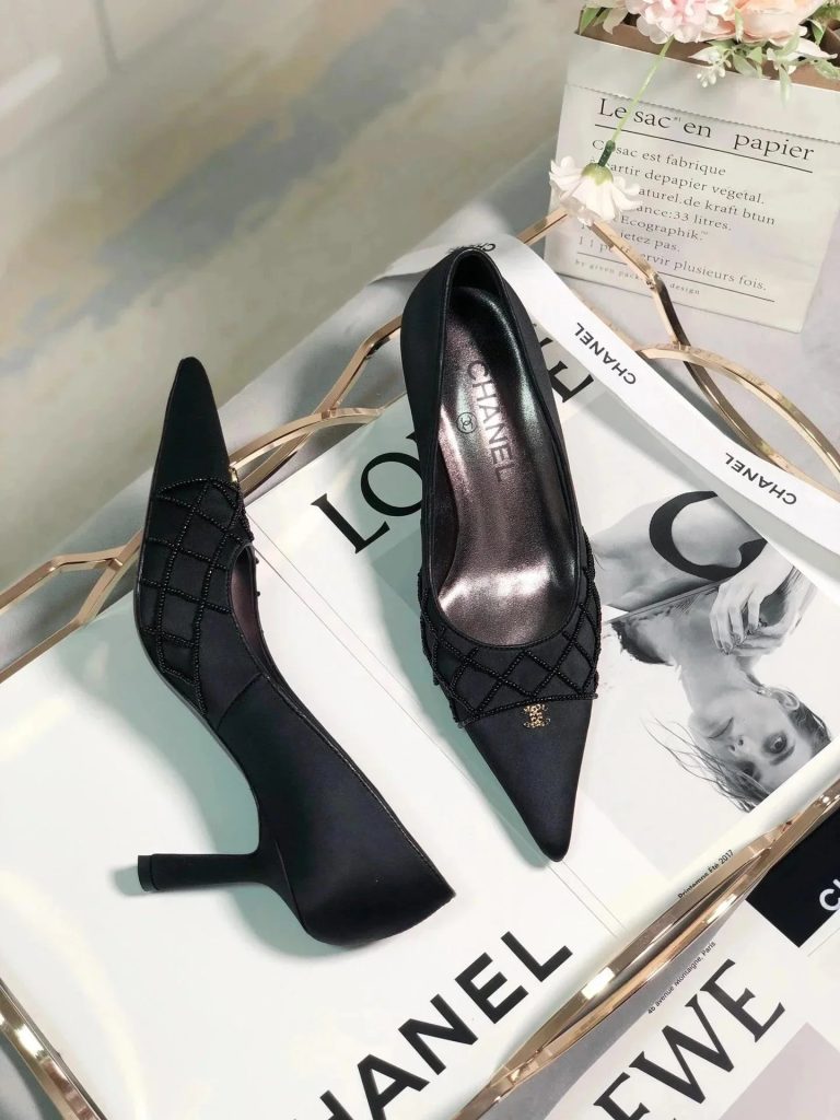 AAAA Replica Chanel Pointed-Toe Lace-Up Heels