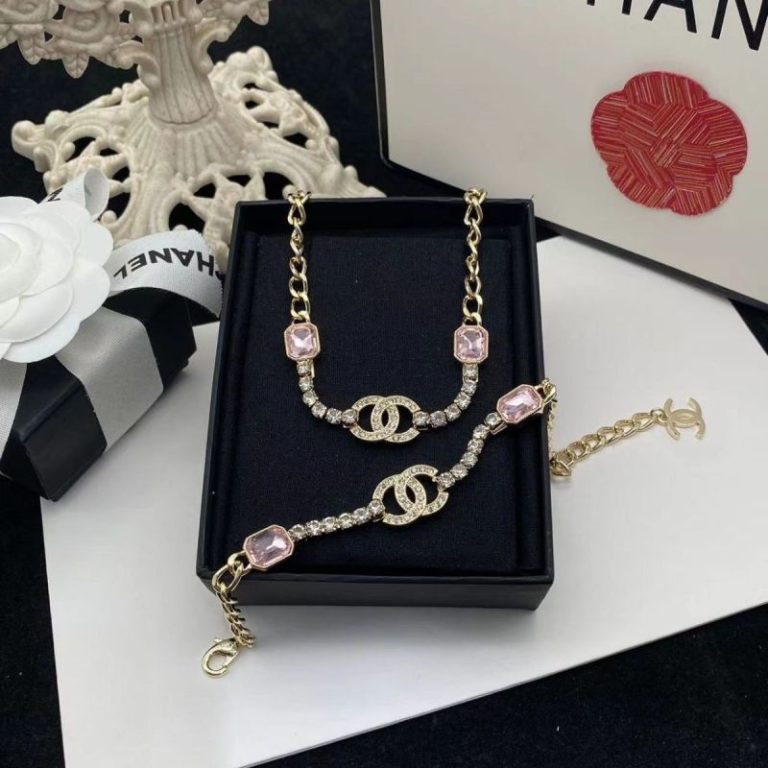 AAAA Replica Chanel Square Rhinestone Necklace