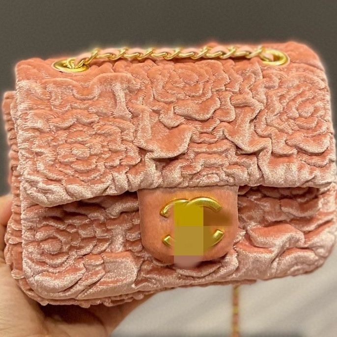 AAAA Replica Chanel Velvet Flap Chain Shoulder Bag