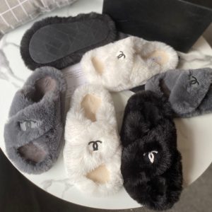 AAAA Replica Chanel Women Fur Drag Open Toe Cross Thick Bottom Plush Slippers