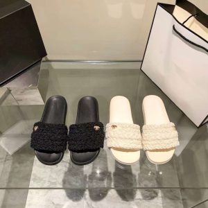 AAAA Replica Chanel Women Pearl Fashion Flat Bottom Slippers