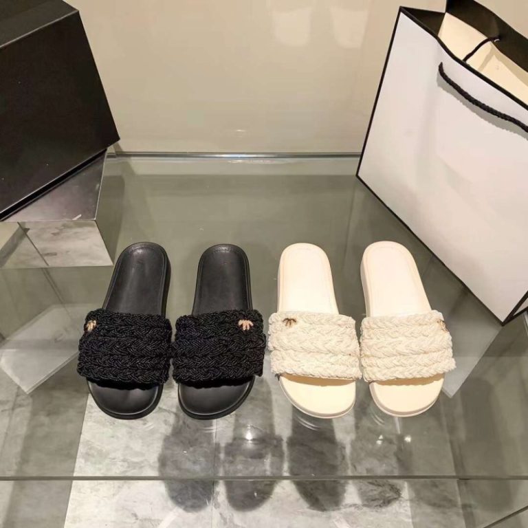 AAAA Replica Chanel Women Pearl Fashion Flat Bottom Slippers