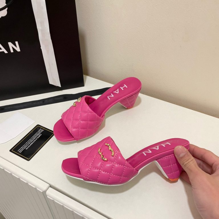 AAAA Replica Chanel Women Wedge Heel Round Head Thick Heel Slippers