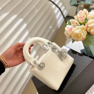 AAAA Replica Dior Fashion Rhinestone Charm Crocodile Pattern Diana Bag