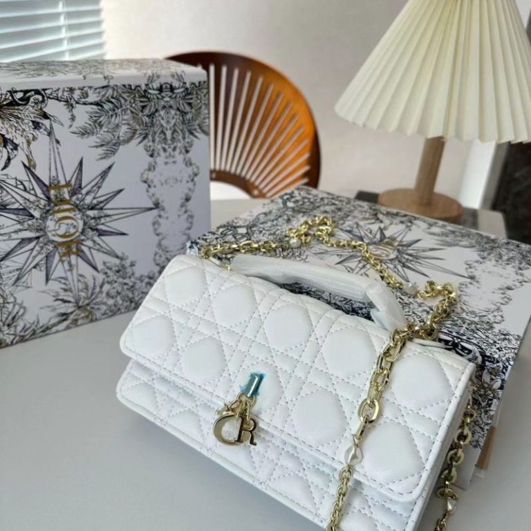 AAAA Replica Dior Fashion Solid Chain Shoulder Bag