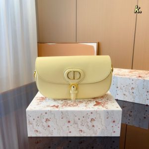 AAAA Replica Dior Fashion Solid Color Shoulder Saddle Bag