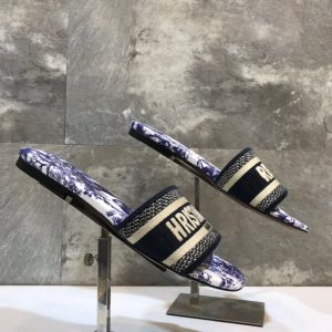 AAAA Replica Dior Summer Letter Embroidery Flat Casual Lazy Outer Wear Slippers