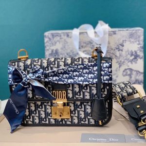 AAAA Replica Dior Vintage Embroidered Shoulder Bag