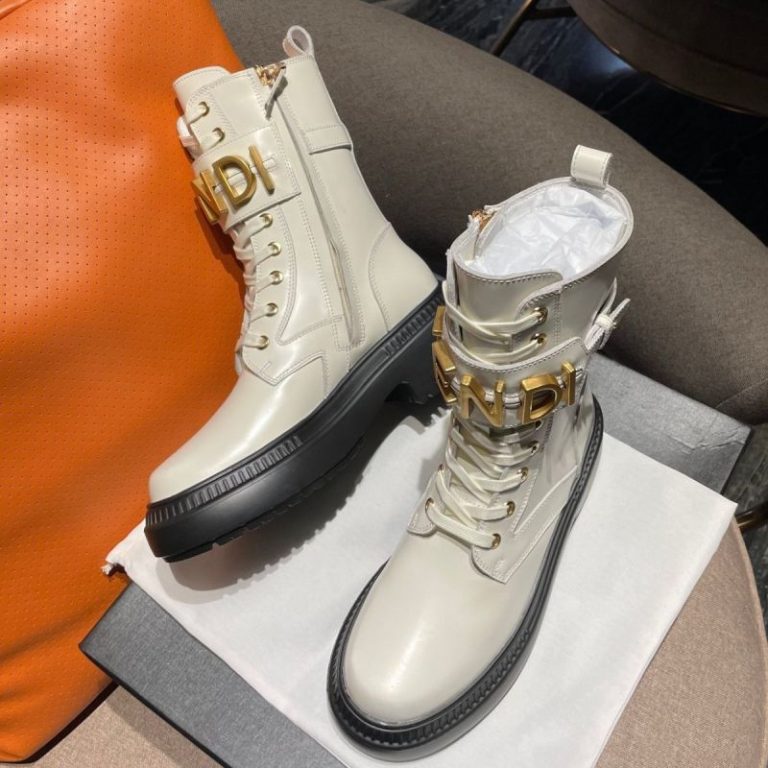 AAAA Replica Fendi Fashion Thick Sole Alphabet Lace-Up Boots