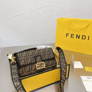 AAAA Replica Fendi Vintage Shoulder Bag