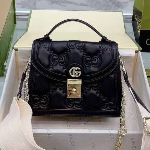 AAAA Replica Gucci Fashion Min Solid Color Shoulder Bag