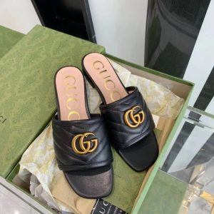 AAAA Replica Gucci Flat Beach Slippers