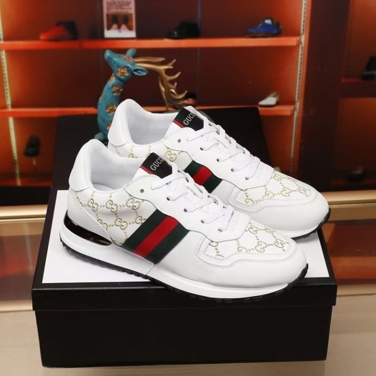 AAAA Replica Gucci Men Sneakers