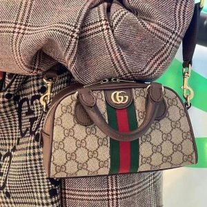 AAAA Replica Gucci Retro Large Capacity Shoulder Bag