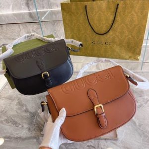 AAAA Replica Gucci Solid Flap Saddle Bag