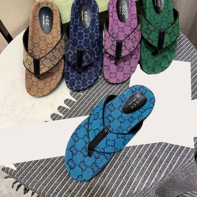 AAAA Replica Gucci Women Men Flip Flops Casual Thick Bottom Satin Printed Slippers