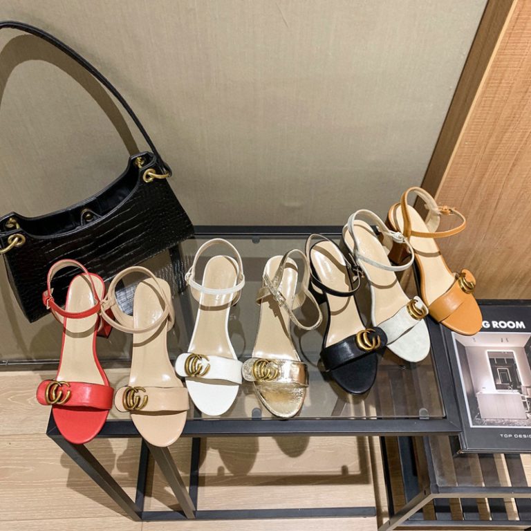 AAAA Replica Gucci Women Thick Heel Metal Buckle Sandals