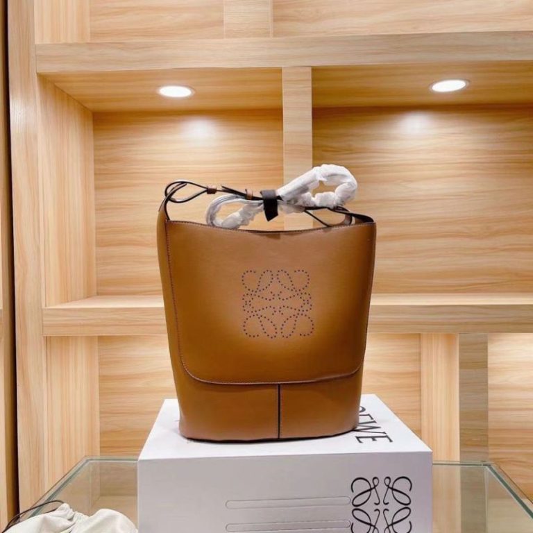 AAAA Replica Loewe Vintage Stitching Bucket Bag