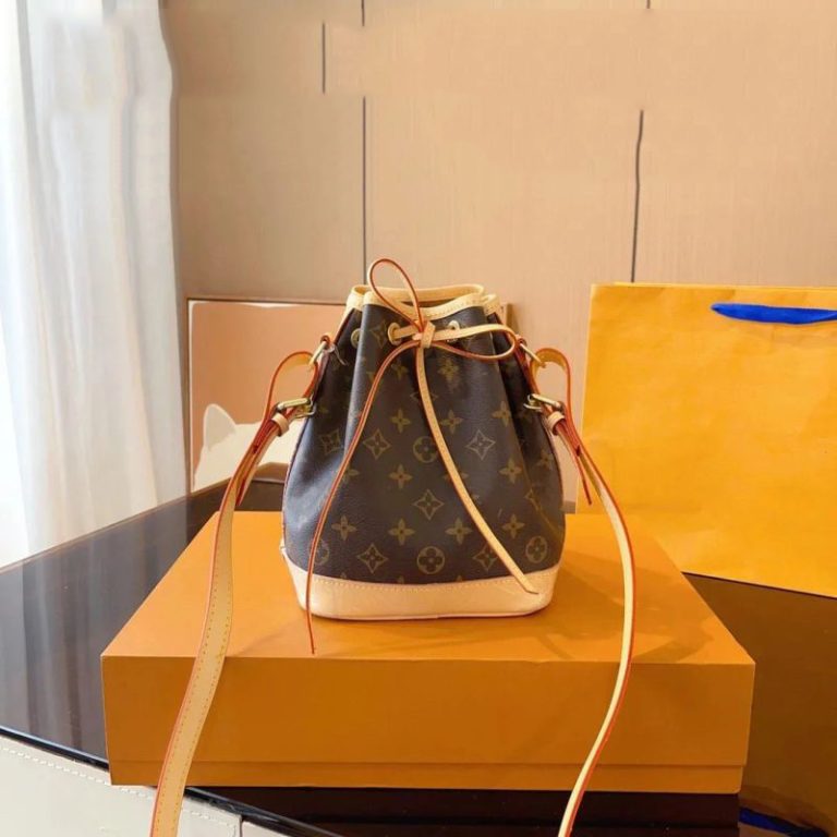 AAAA Replica Louis Vuitton Drawstring Bucket Bag