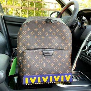 AAAA Replica Louis Vuitton Large Capacity Backpack