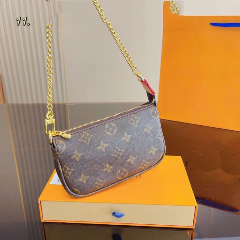 AAAA Replica Louis Vuitton Trendy Letter Print Zipper Underarm Bag