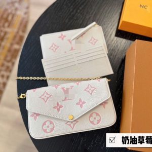 AAAA Replica Louis Vuitton White And White Color Matching Embossed Shoulder Bag