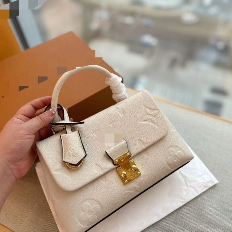 AAAA Replica Louis Vuitton Women'S Fashion Solid Color Shoulder Bag