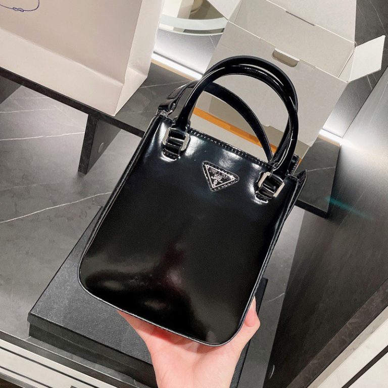 AAAA Replica Prada Mini Version Bright Surface Bucket Handbag