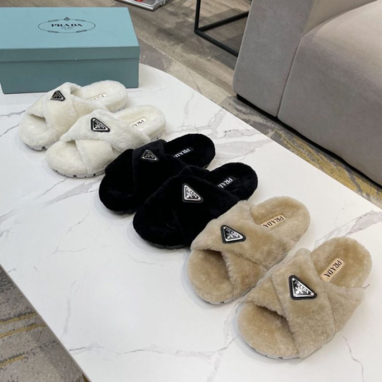 AAAA Replica Prada Platform Plush Slippers
