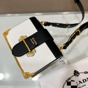 AAAA Replica Prada Retro All-Match Color Large Capacity Cahier Bag