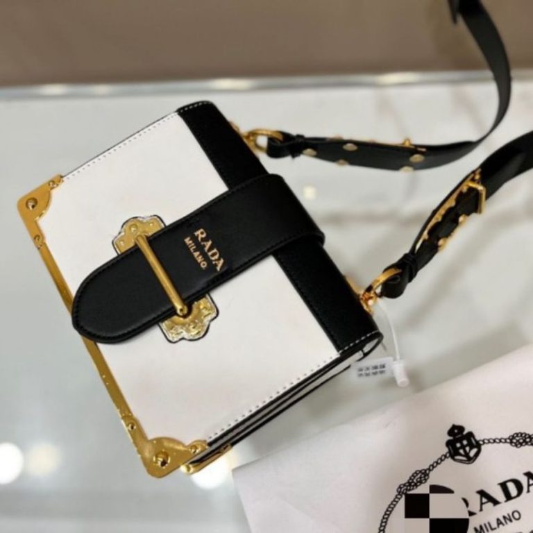 AAAA Replica Prada Retro All-Match Color Large Capacity Cahier Bag