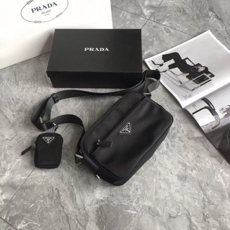AAAA Replica Prada Simple Multi-Pocket Zip Crossbody Bag