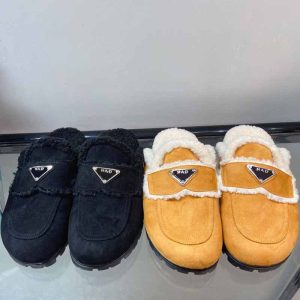 AAAA Replica Prada Women Flat-Bottomed Lazy Outside Wearing Wool Half Slippers
