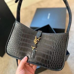 AAAA Replica YSL Fashion Solid Color One Shoulder Underarm Bag