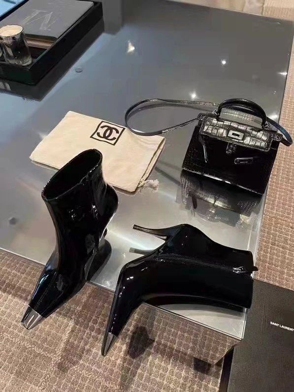AAAA Replica YSL Patent Leather Pointed-Toe Stiletto Ankle Boots